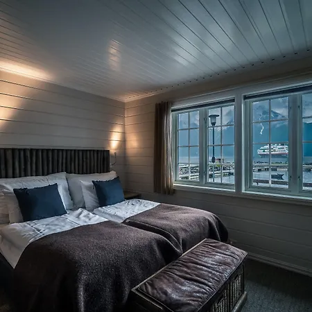 Sagafjord - By Classic Norway فندق 4*